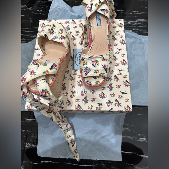 Prada espadrilles with scarf tie. - Picture 3 of 7